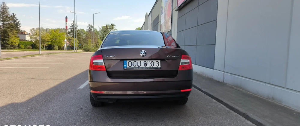 Skoda Octavia cena 62902 przebieg: 76400, rok produkcji 2018 z Złotów małe 562